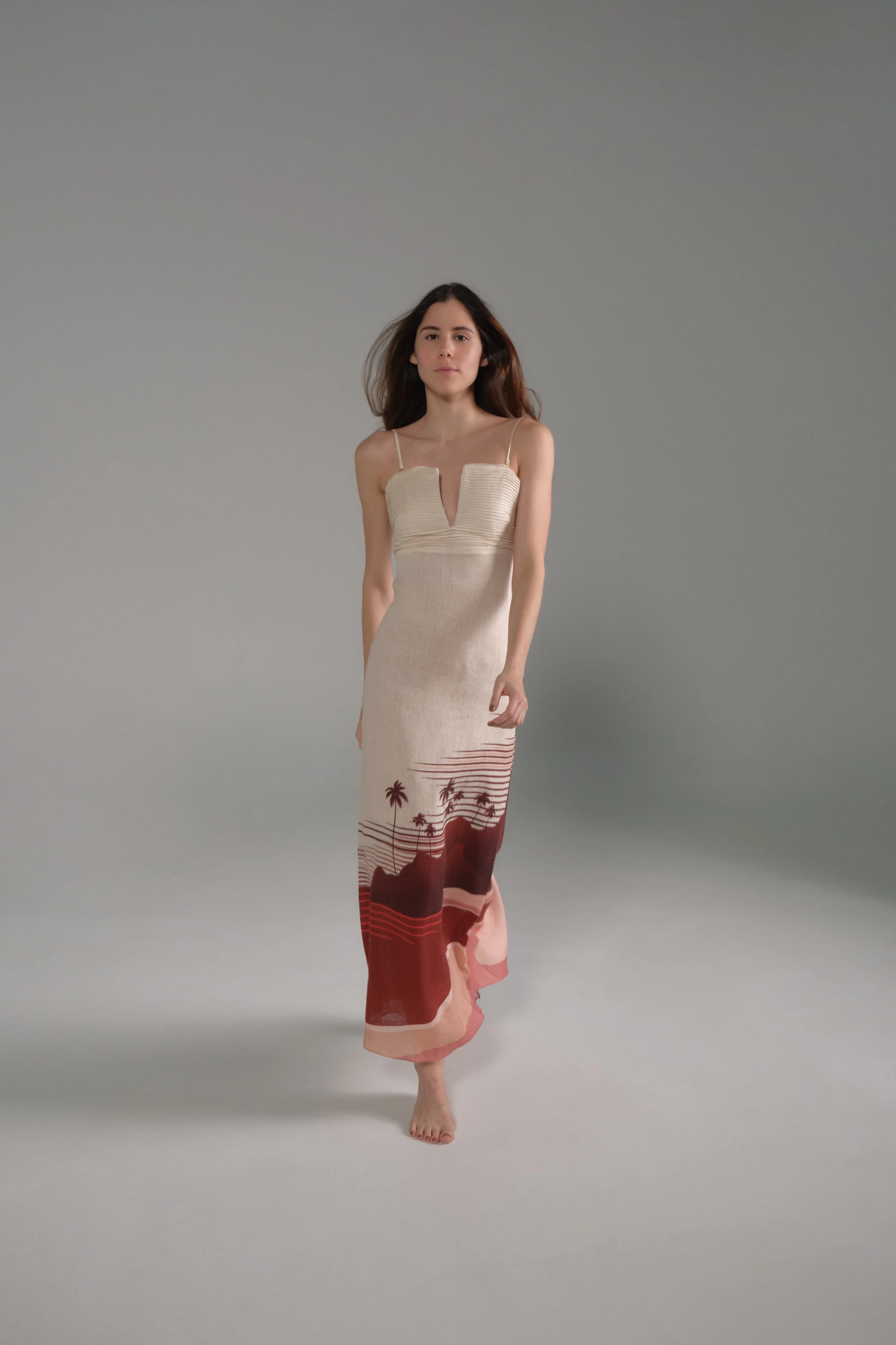 Antigüa Linen Midi Dress / Red Tropical Landscape - Image 3