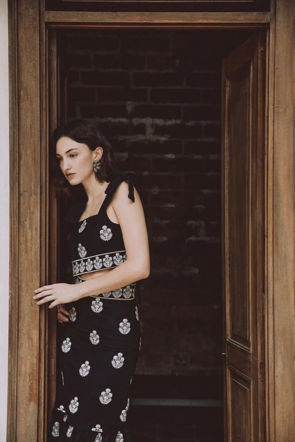 Begum Top - Black, White & Gold - Image 8