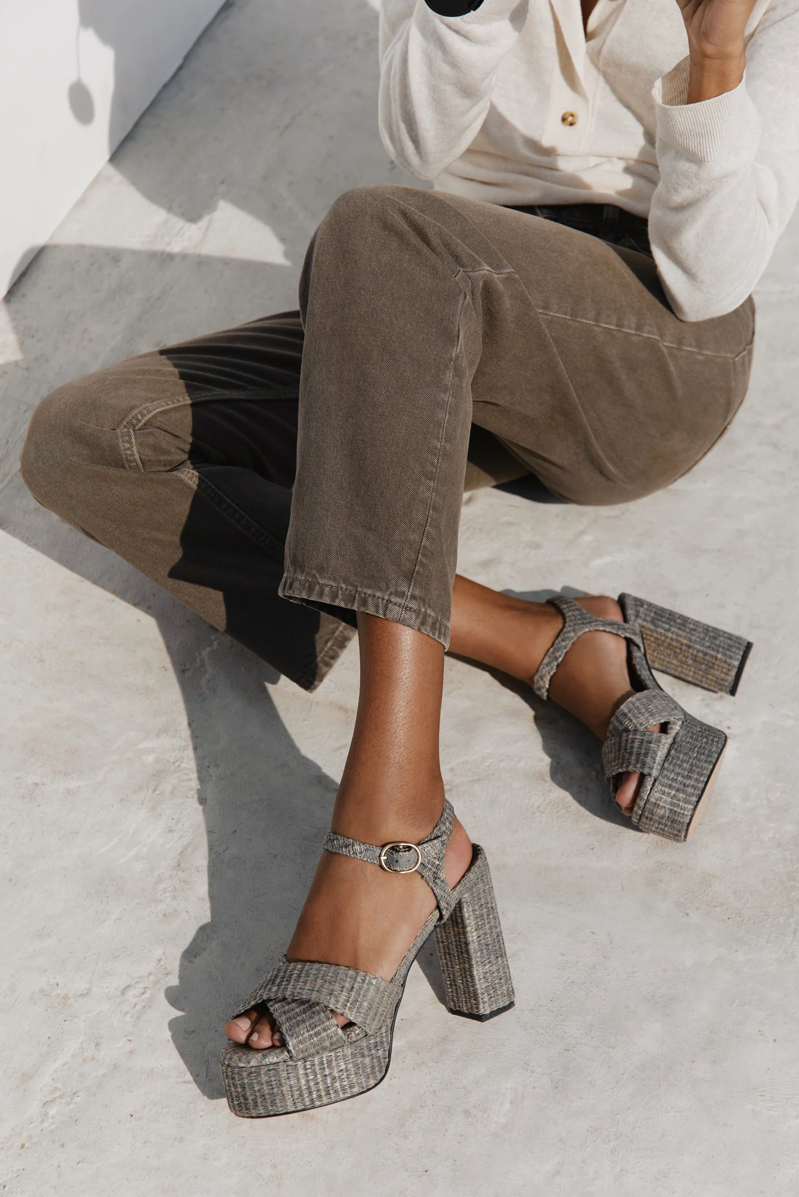 Bella Grey Raphia - Image 7