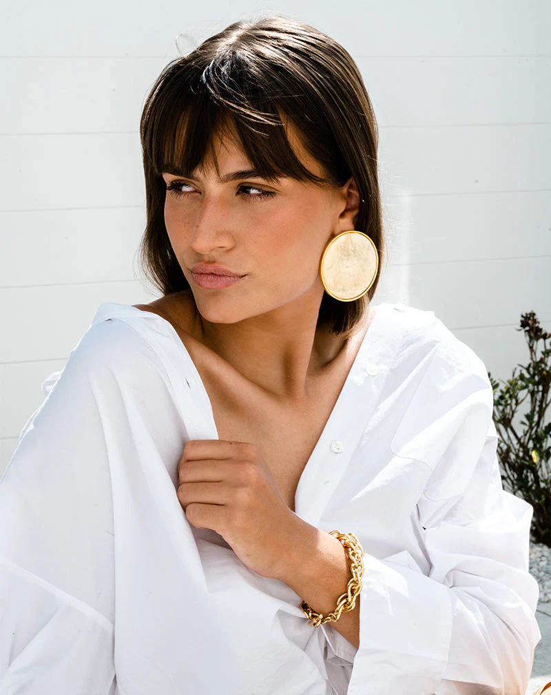 Bezel Set Shell Earring - Image 8