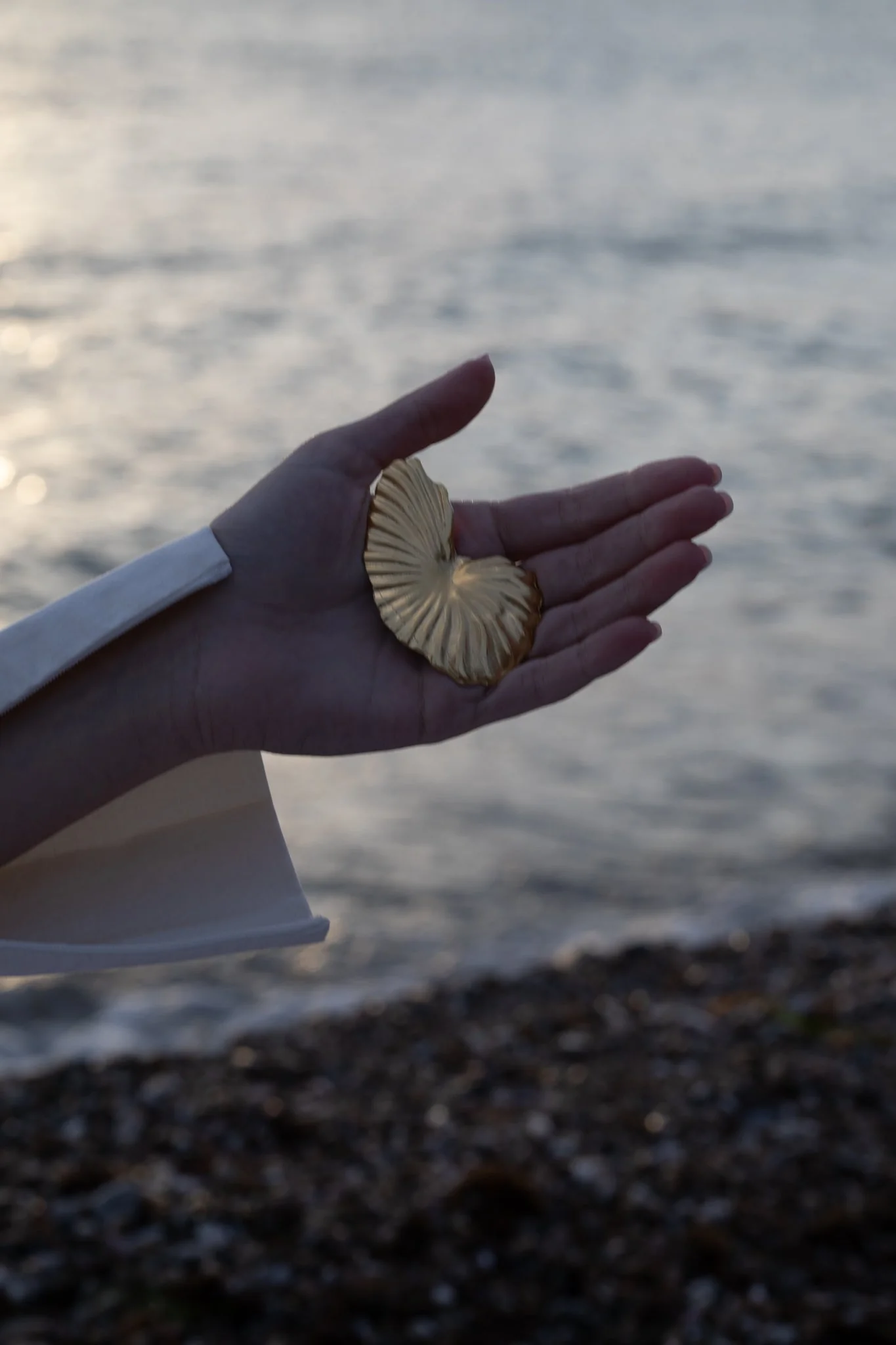 Birth of Venus Brooch - Image 4