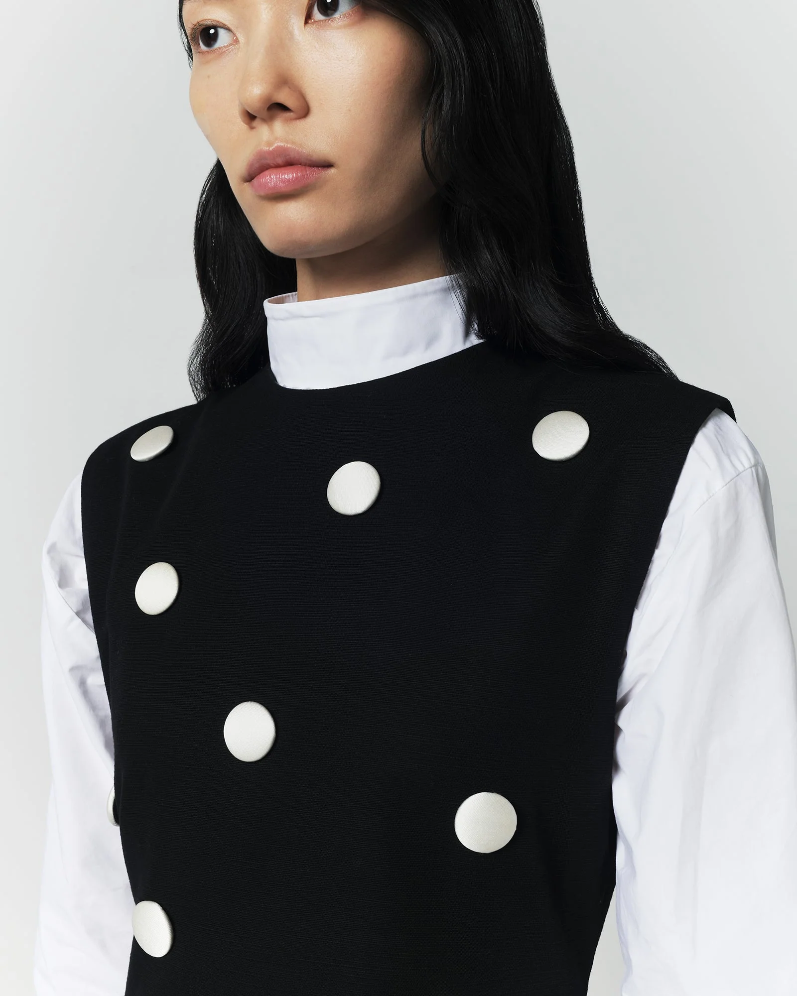 Black Cotton Dress With Contrasting Dots - Image 4