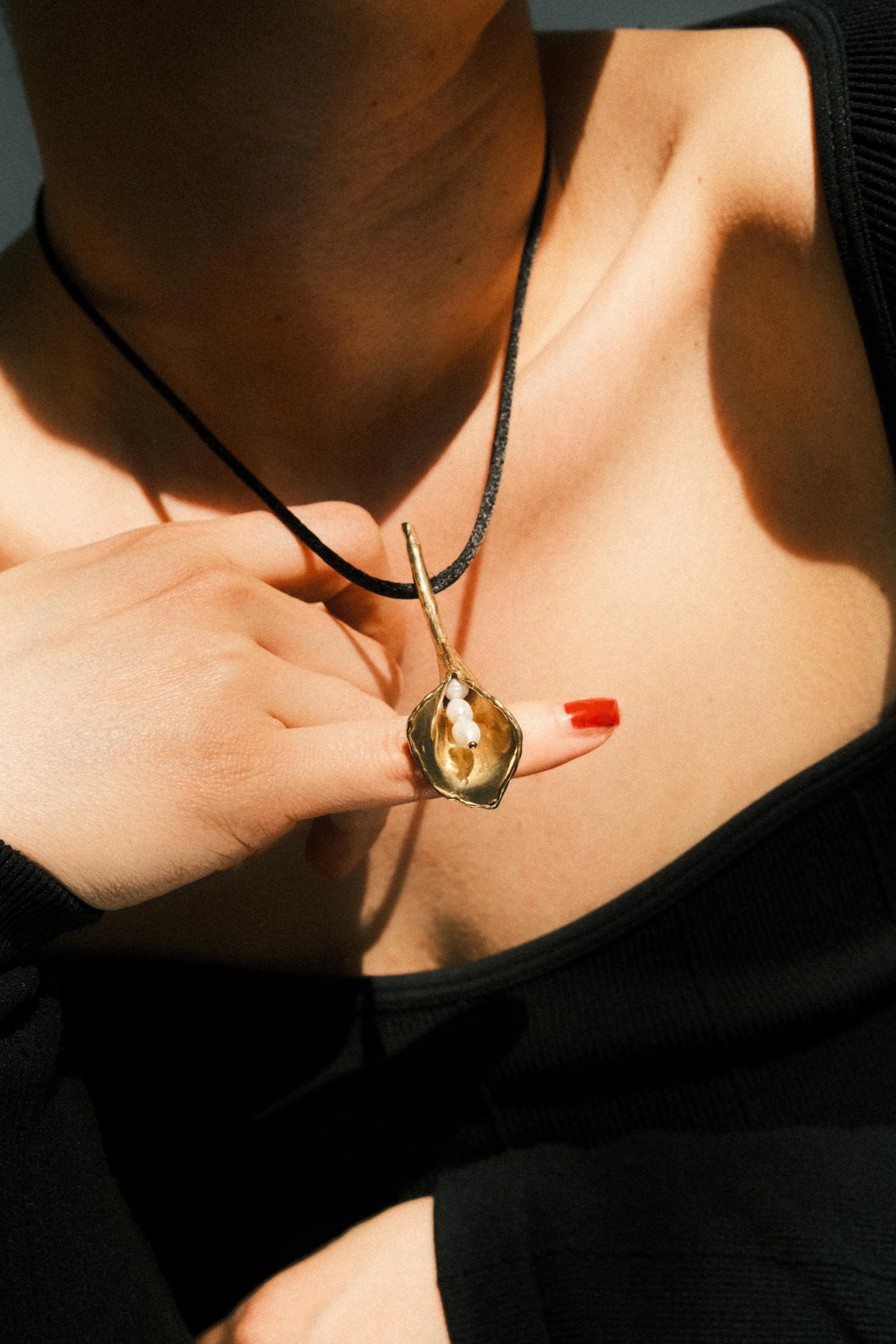 Calla Lily Pendant - Image 5