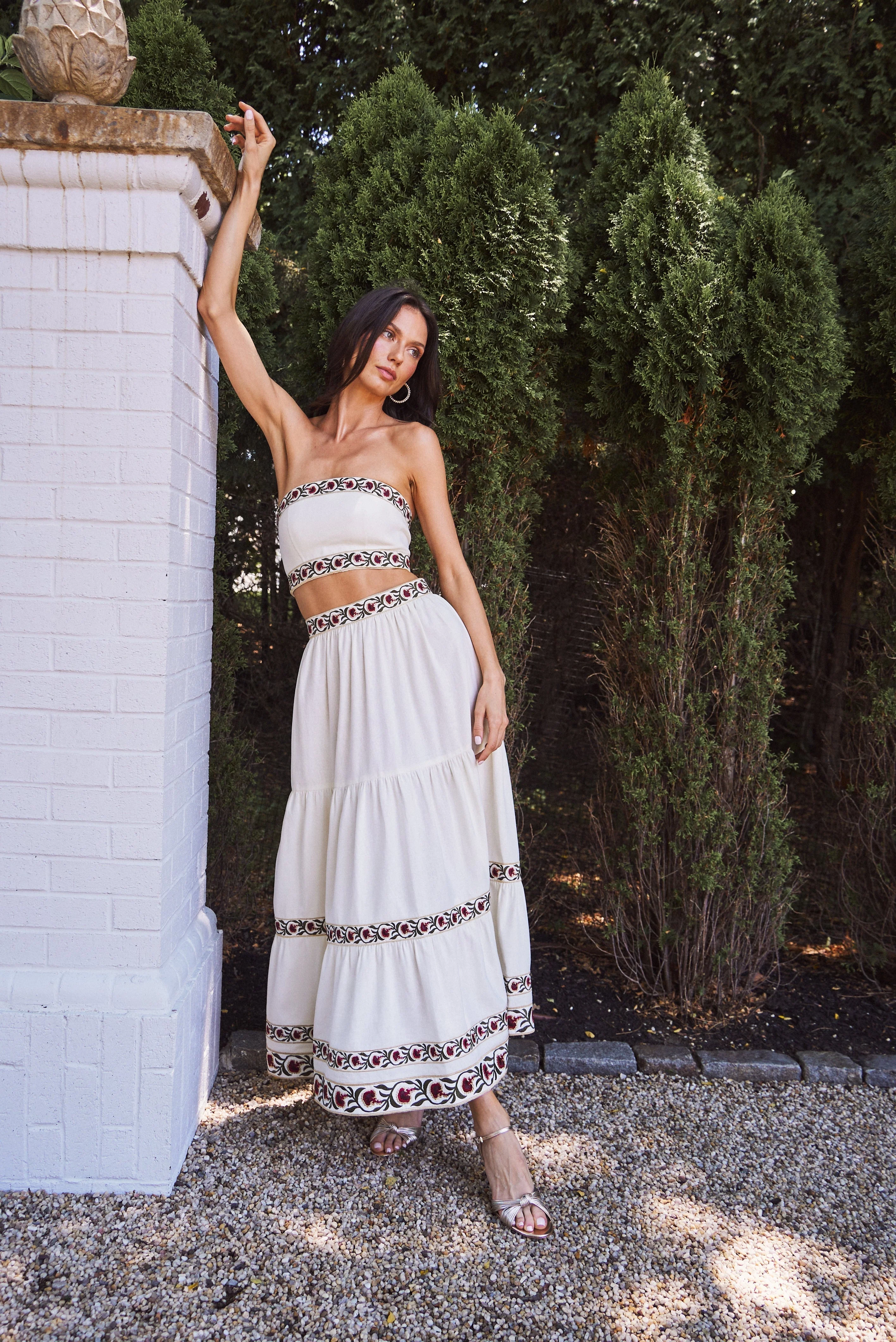 Carnation Ruffle Skirt - Ivory & Red - Image 10