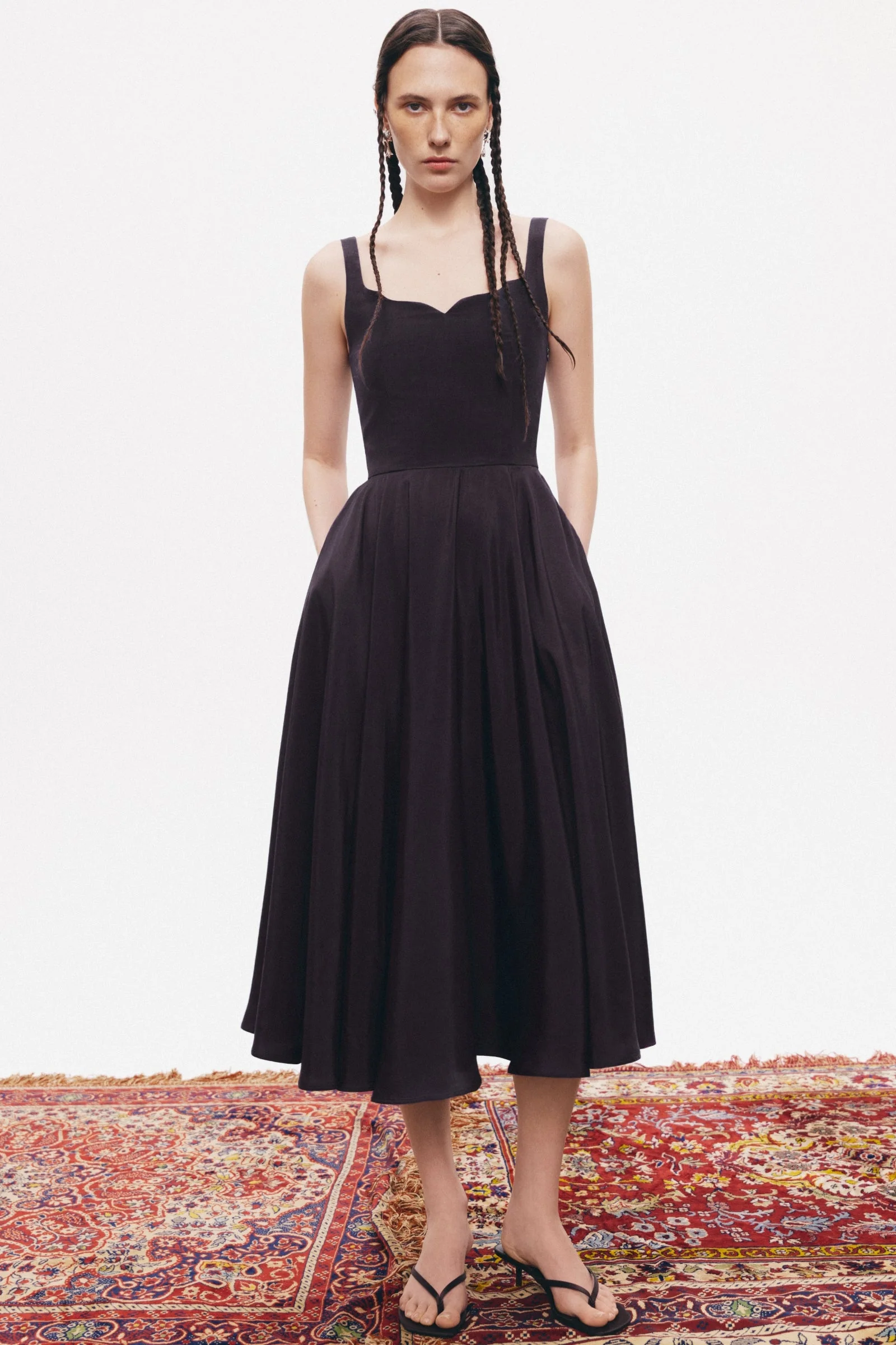 Eyvan Dress Black Fig - Image 6