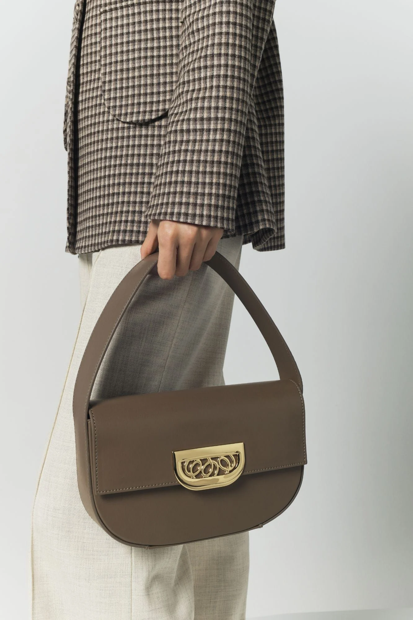 Geometric Leather Handbag With Golden Latch Khaki - Image 8