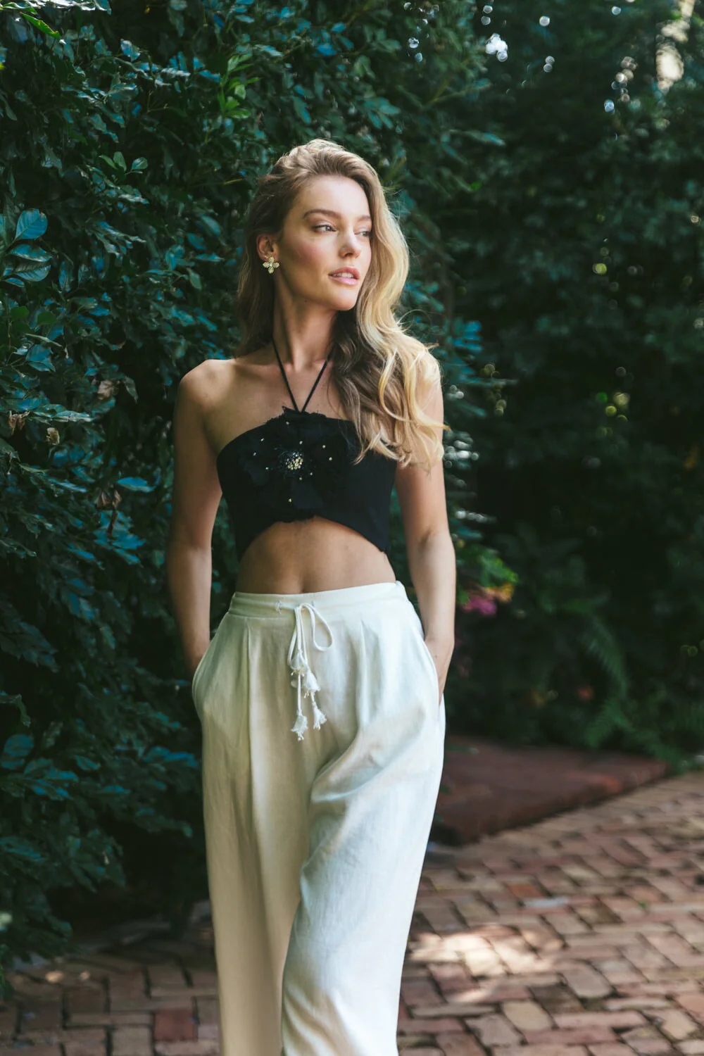 Gol Crop Top - Black - Image 14