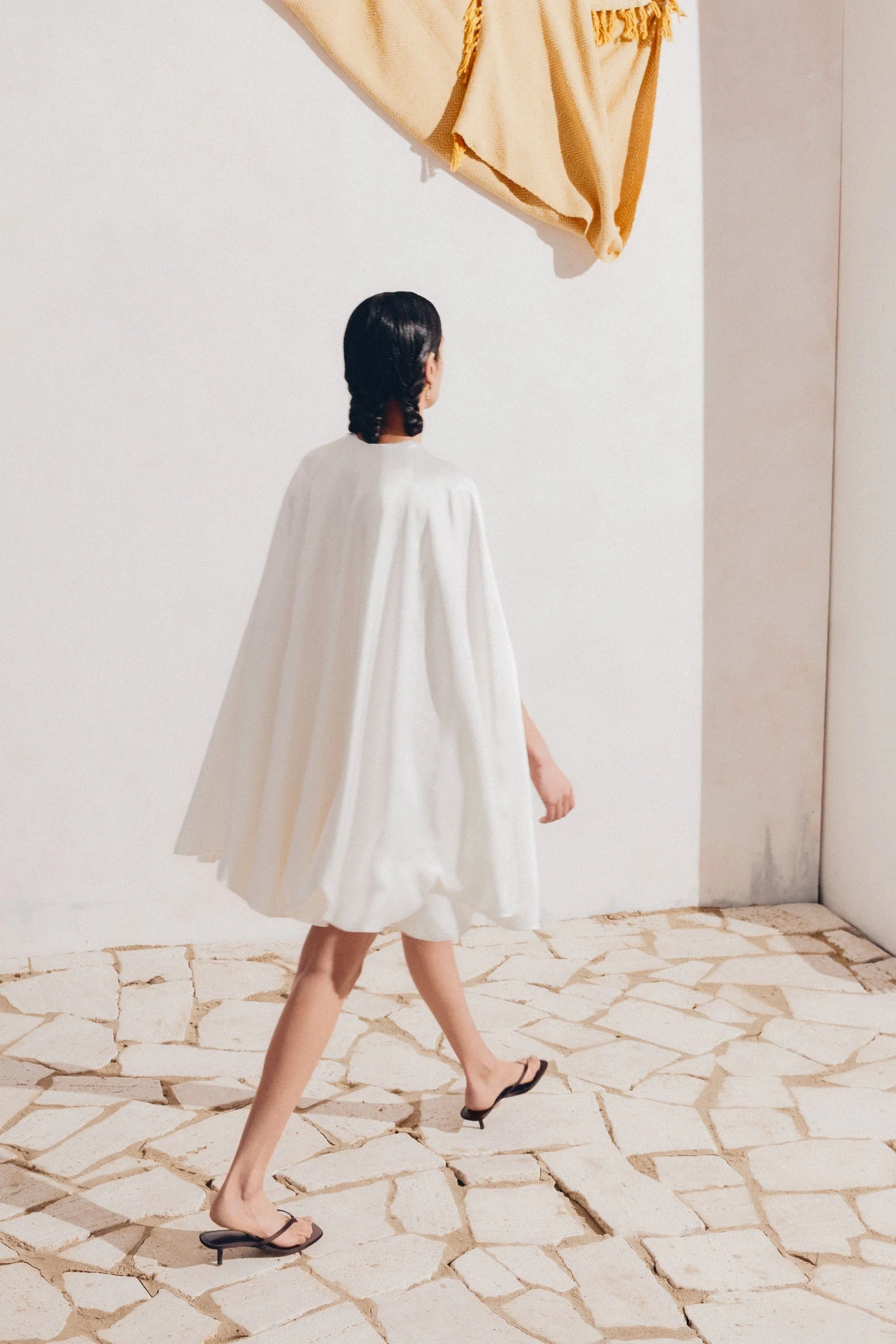 Gul Cape Pure White - Image 9