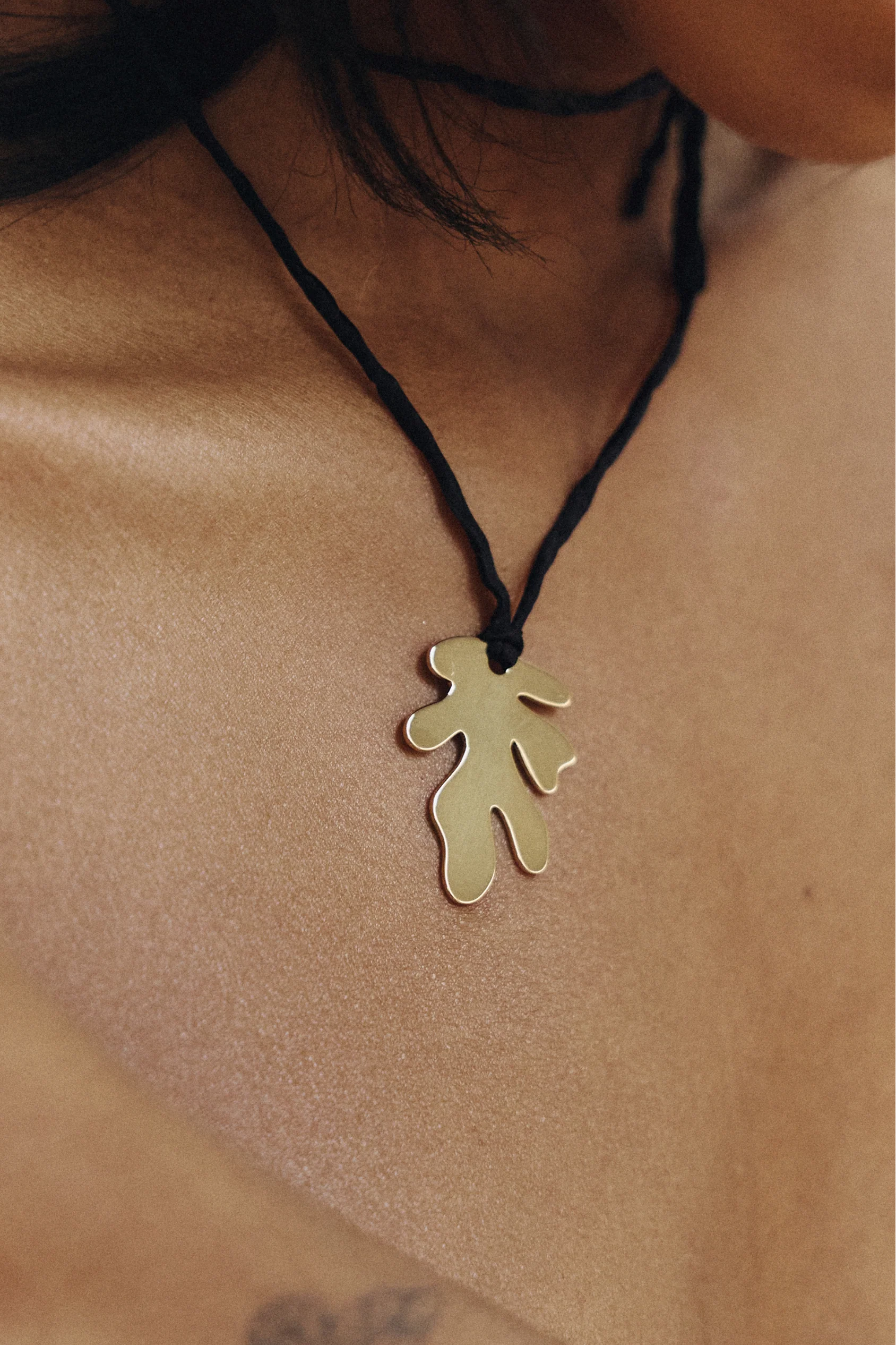 Leaf on a String Pendant - Image 6