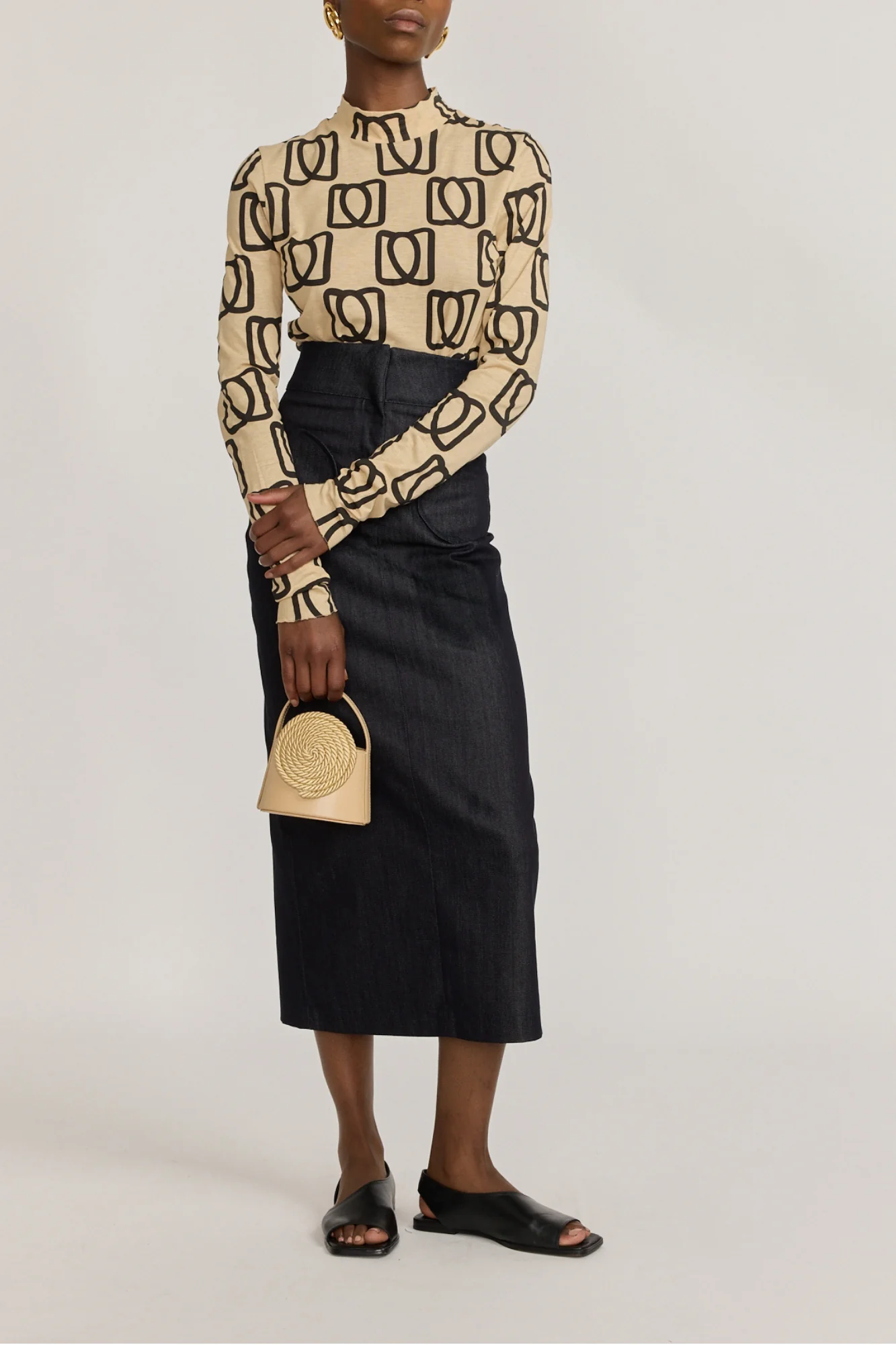 NAVY BLUE Pencil Skirt With Circular Pockets - Image 4