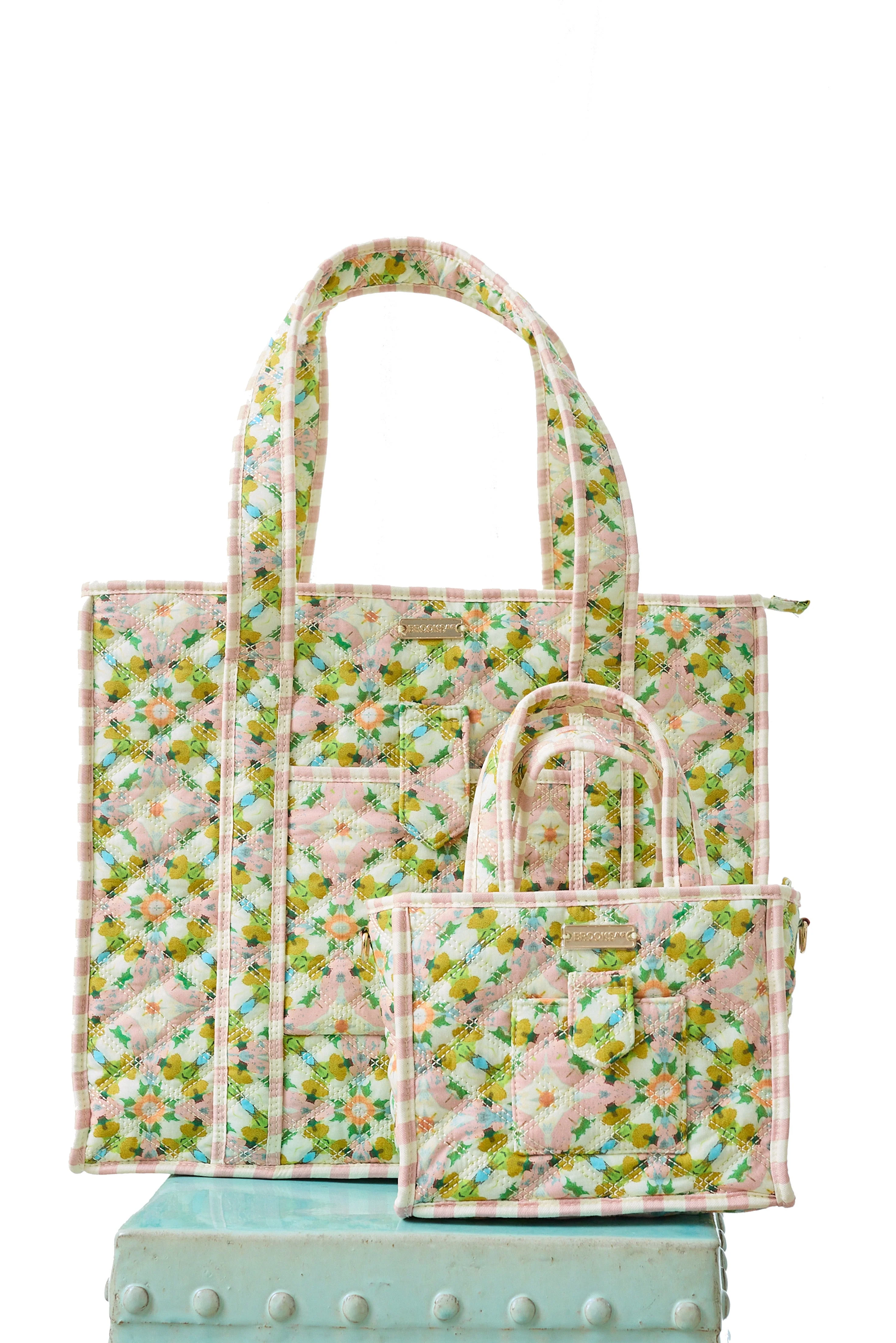 On the Road Quilted Tote - Chelsea Gardens - Image 12