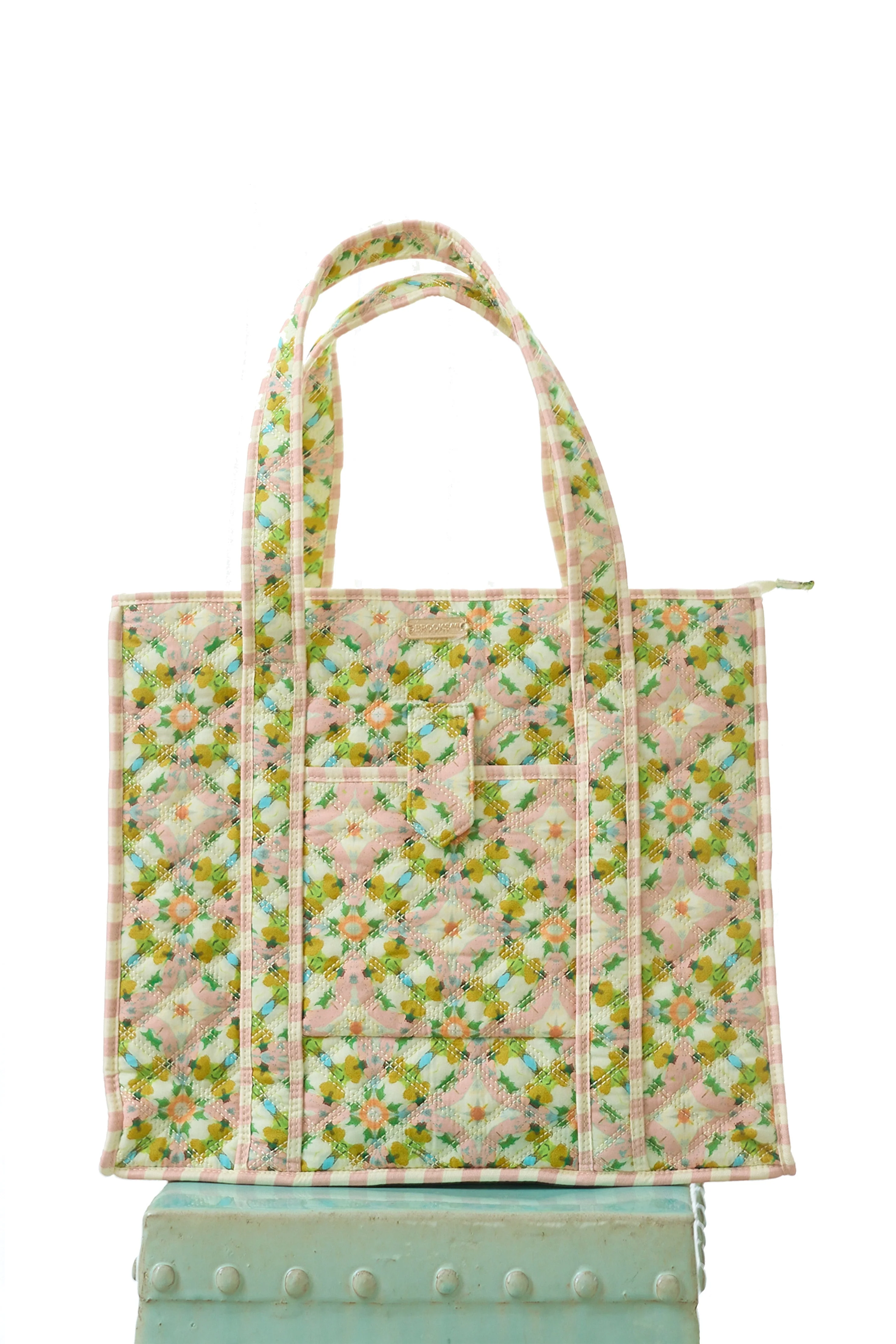 On the Road Quilted Tote - Chelsea Gardens - Image 22