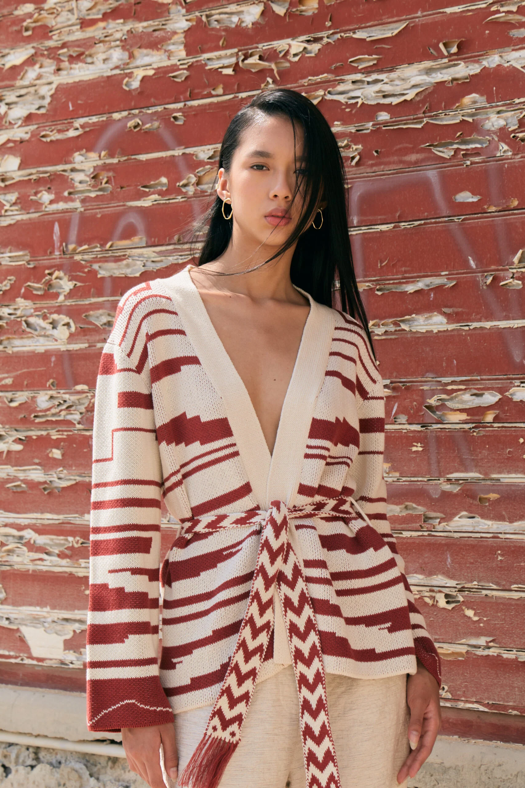 Thierra Sur Red Cardigan - Image 3