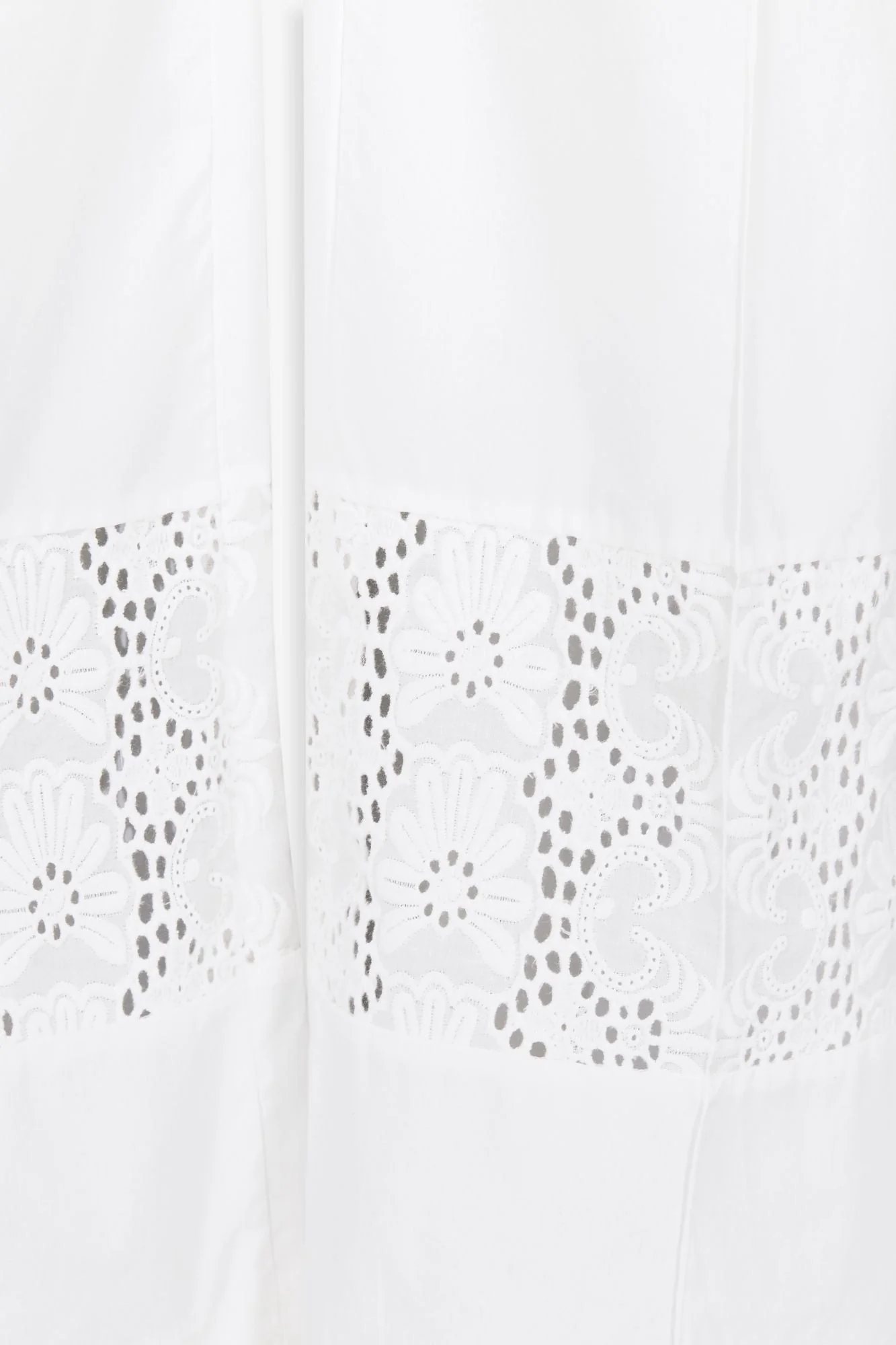 White Cotton Poplin Pants With Embroidered Hem Detail - Image 3