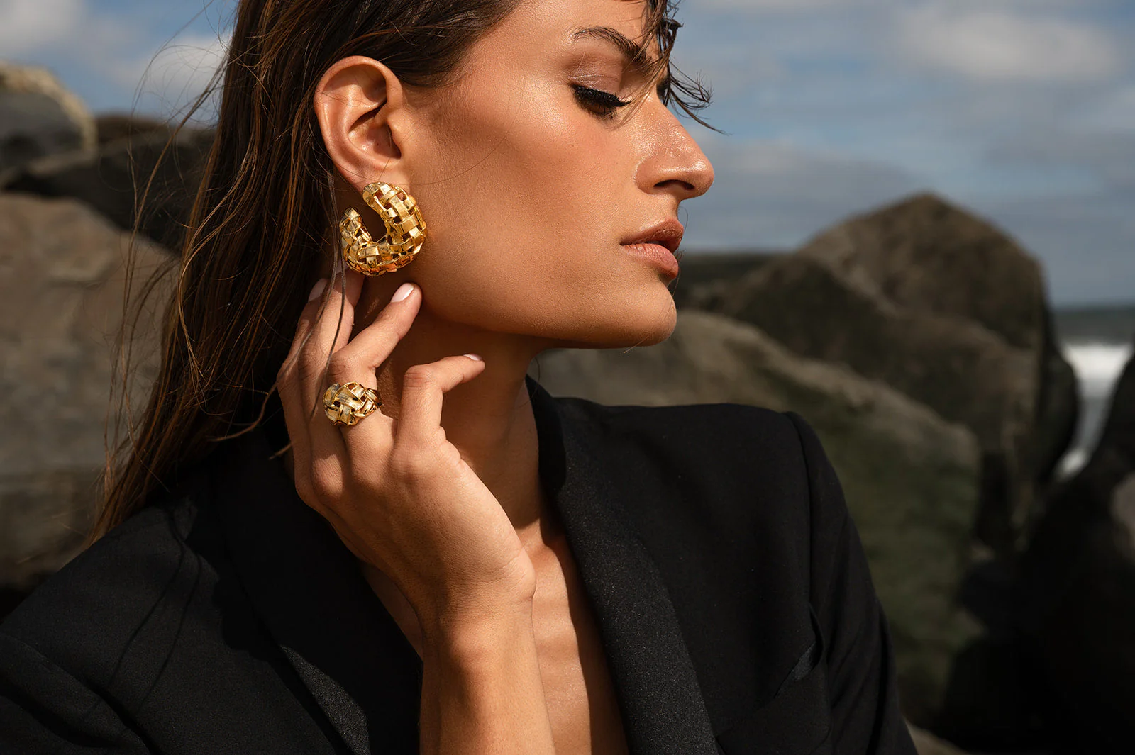 Woven C Earring - Image 5
