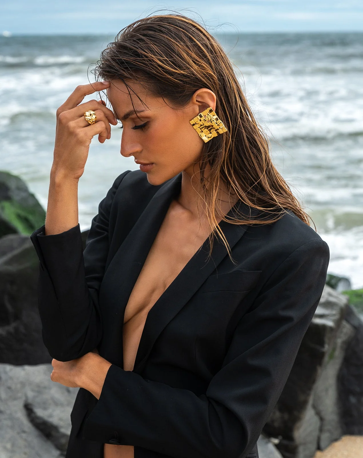 Woven Square Earring - Image 8